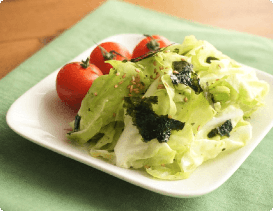 Cabbage and Korean seaweed snack salad