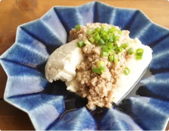 Warm tofu with minced sauce